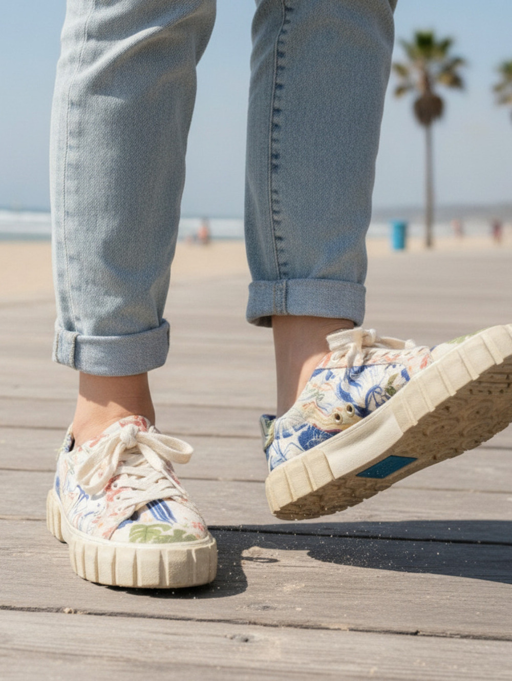Farm Rio Copacabana Flatform Sneakers, Size 7, Excellent Condition! Multicolor